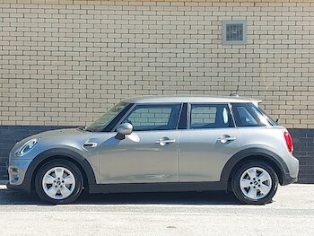 Used MINI Hatch 2019 for sale - 78369493: Photo