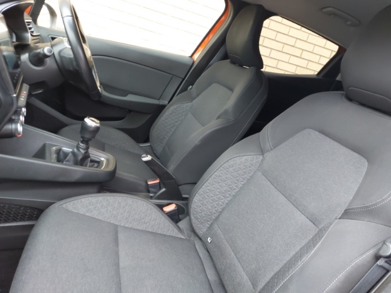 Used Renault Clio 2019 for sale - 78093588: Photo 5