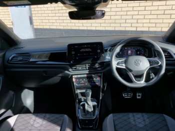 Used Volkswagen T-Roc 2023 for sale - 75289869: Photo