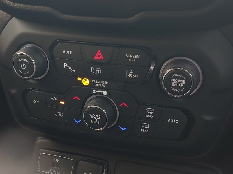 Used Jeep Renegade 2021 for sale - 77141323: Photo 15