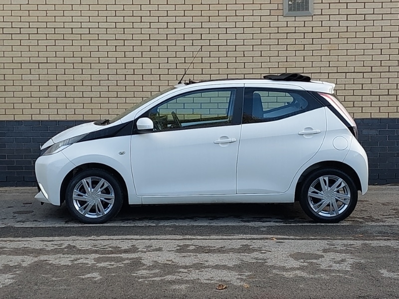 Used Toyota AYGO 2015 for sale - 76695979: Photo 4