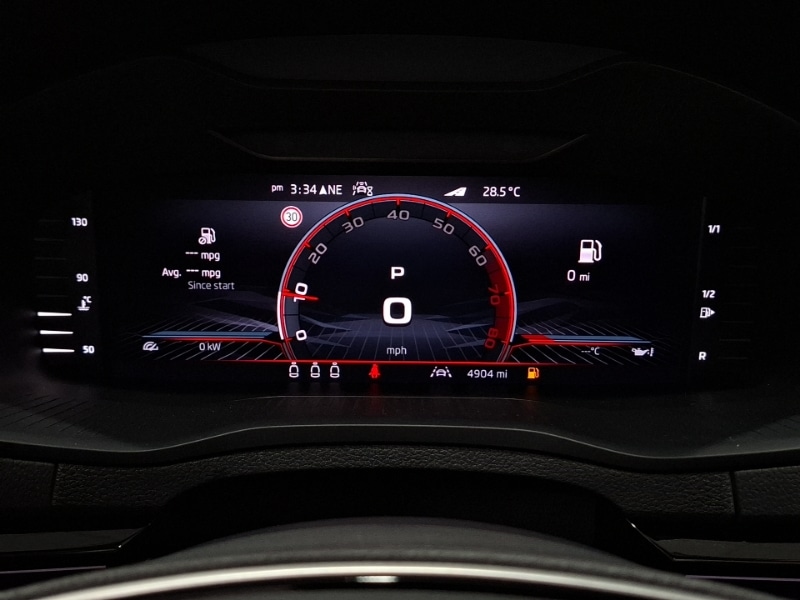 Used Skoda Karoq 2024 for sale - 76465472: Photo 10