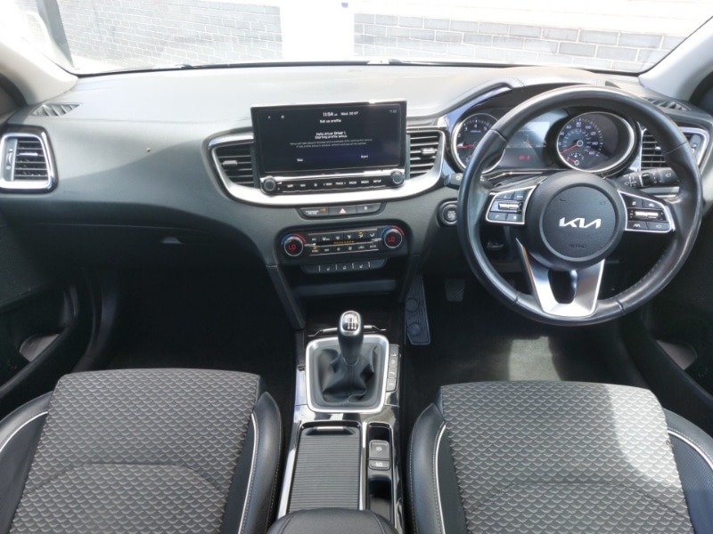 Used Kia XCeed 2023 for sale - 76052697: Photo 2