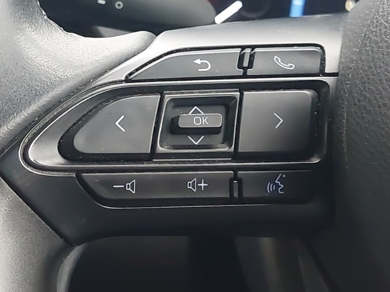 Used Toyota Yaris Cross 2022 for sale - 76543263: Photo 18