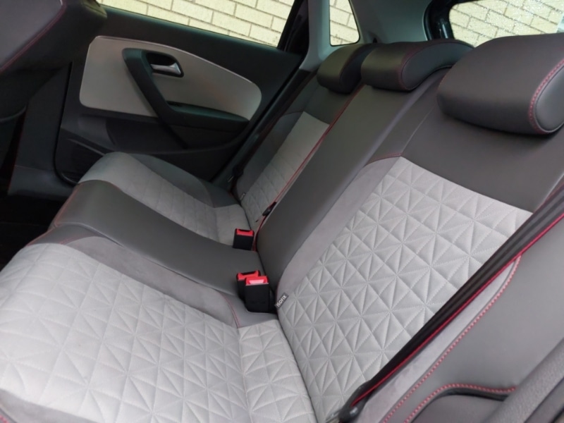 Used Volkswagen Polo 2017 for sale - 76583731: Photo 6