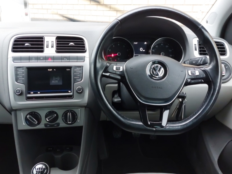 Used Volkswagen Polo 2017 for sale - 76583731: Photo 7