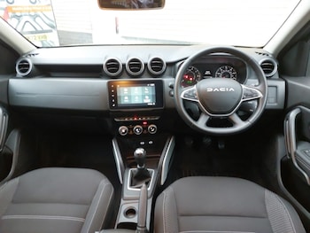 Used Dacia Duster 2023 for sale - 77119174: Photo