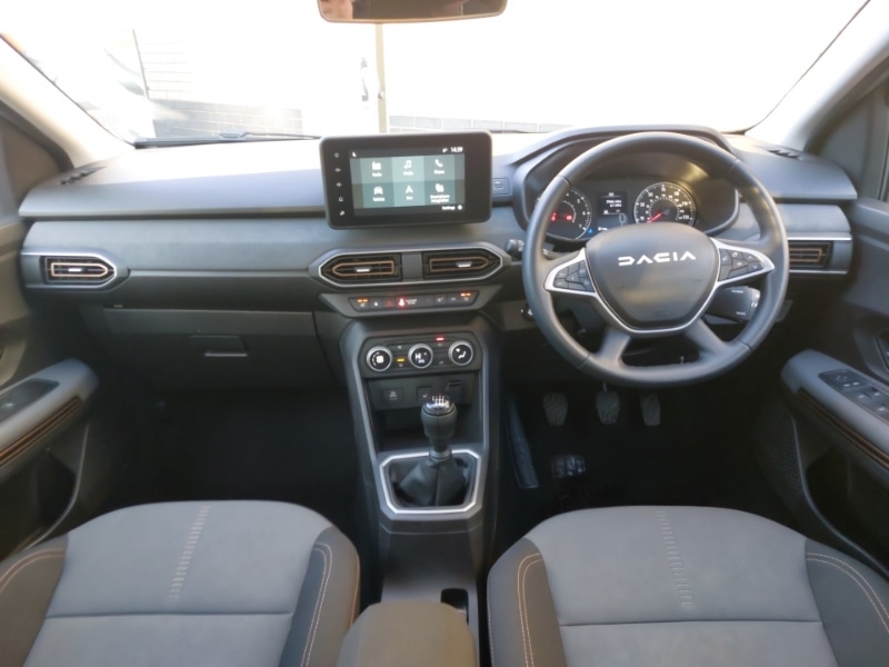 Used Dacia Sandero Stepway 2024 for sale - 77028618: Photo 2