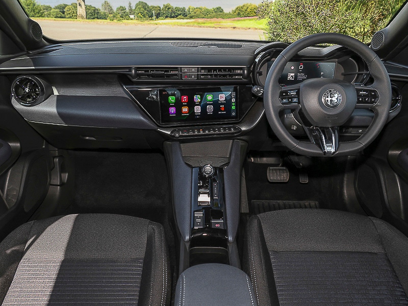 Used Alfa Romeo Junior 2025 for sale - 76707994: Photo 2