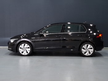 Used Volkswagen Golf 2024 for sale - 75455559: Photo
