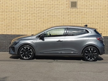Used Renault Clio 2024 for sale - 75645158: Photo