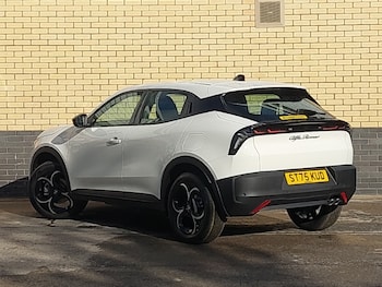 Used Alfa Romeo Junior 2025 for sale - 76369811: Photo