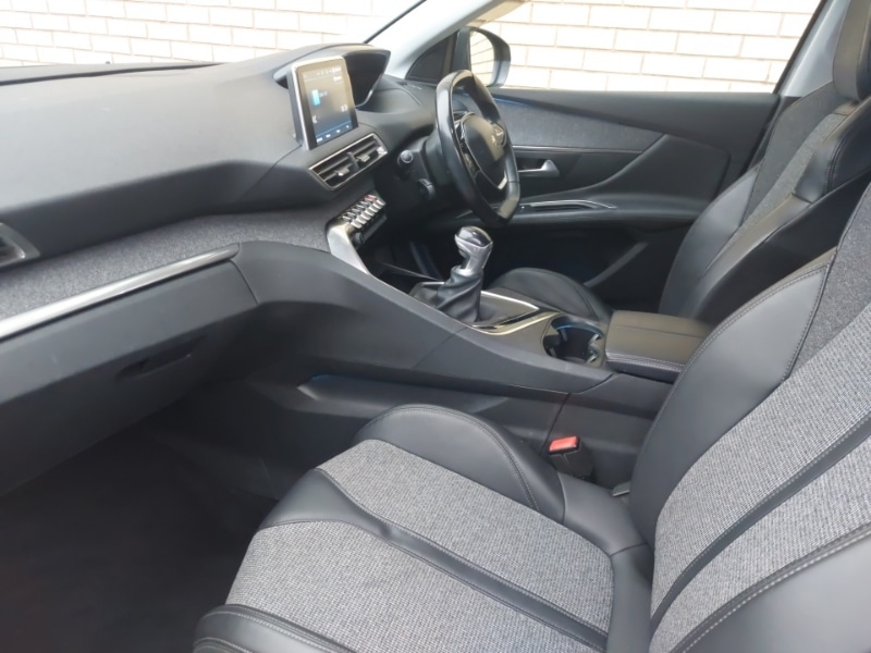 Used Peugeot 3008 2018 for sale - 77509046: Photo 5