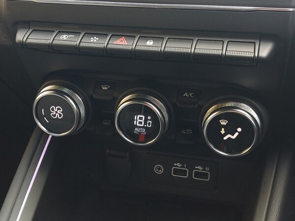 Used Renault Clio 2025 for sale - 76335964: Photo 15