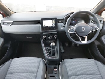 Used Renault Clio 2025 for sale - 76335964: Photo