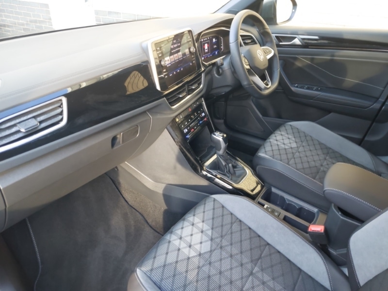 Used Volkswagen T-Roc 2025 for sale - 77012612: Photo 5