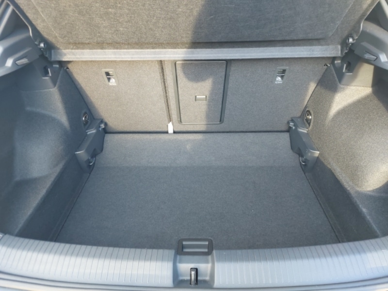 Used Volkswagen T-Roc 2025 for sale - 77012612: Photo 8