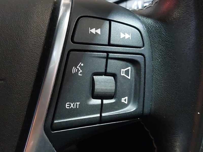 Used Volvo V40 2018 for sale - 76839202: Photo 13