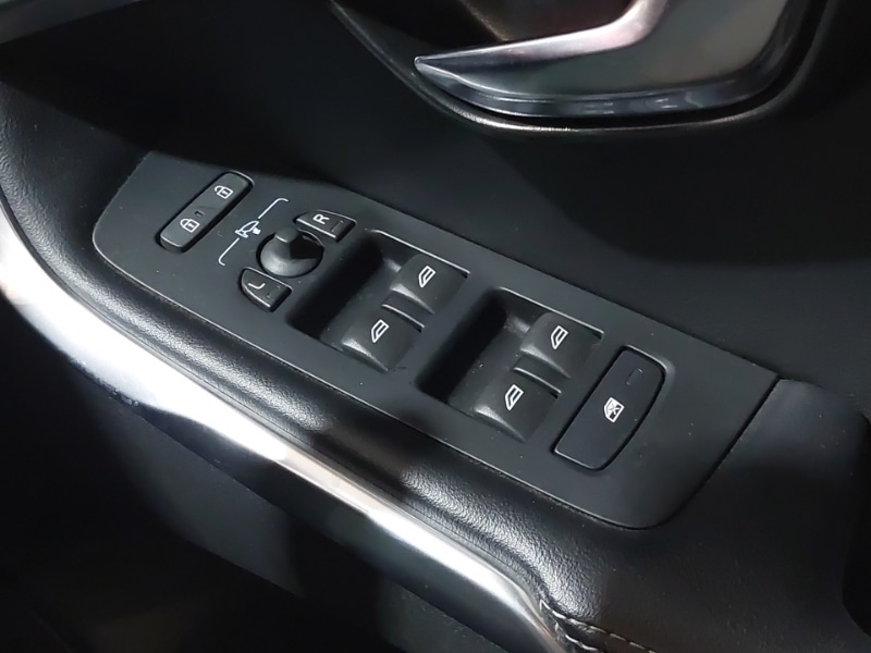 Used Volvo V40 2018 for sale - 76839202: Photo 14