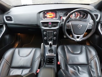 Used Volvo V40 2018 for sale - 76839202: Photo