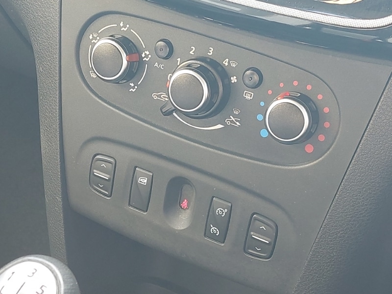 Used Dacia Sandero Stepway 2019 for sale - 78033415: Photo 17