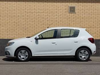 Used Dacia Sandero 2019 for sale - 74787096: Photo