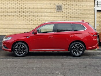 Used Mitsubishi Outlander 2017 for sale - 77265672: Photo