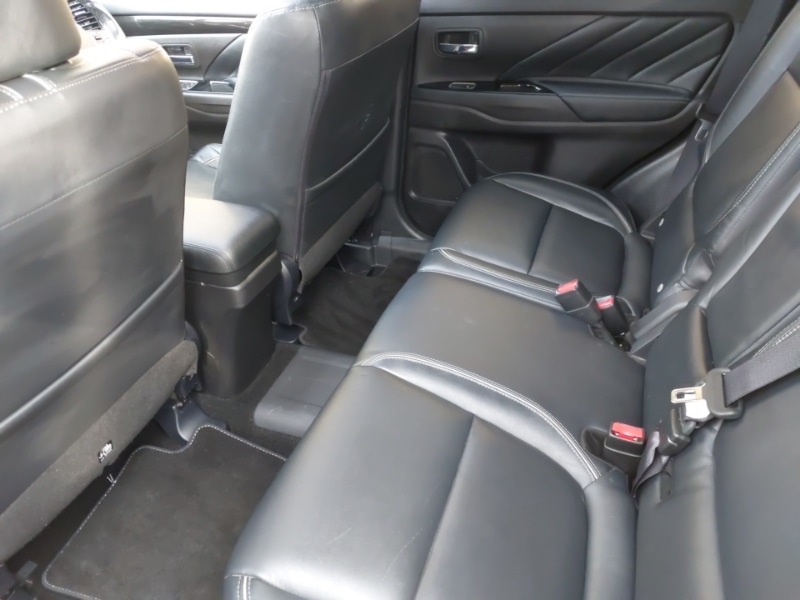 Used Mitsubishi Outlander 2017 for sale - 77265672: Photo 6