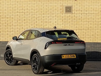 Used Alfa Romeo Junior 2025 for sale - 75386469: Photo