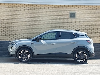 Used Renault Captur 2025 for sale - 79164689: Photo