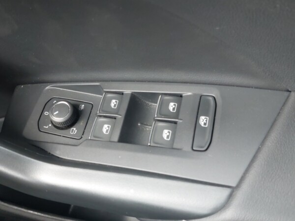 Used Volkswagen T-Cross 2024 for sale - 75289977: Photo 16