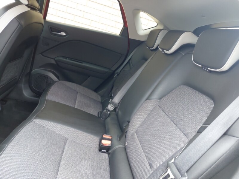 Used Renault Captur 2023 for sale - 77664152: Photo 6