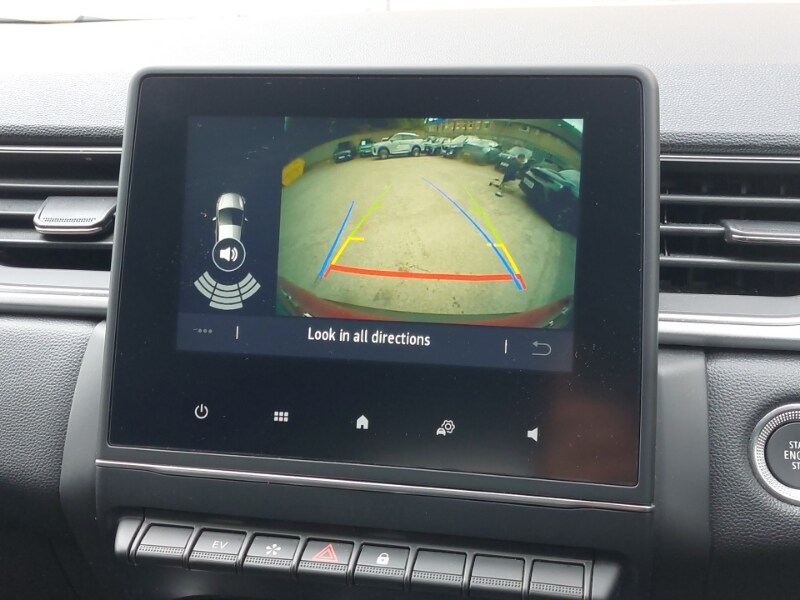 Used Renault Captur 2023 for sale - 77466276: Photo 10