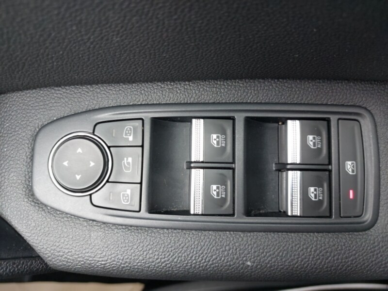 Used Renault Captur 2023 for sale - 77466276: Photo 17