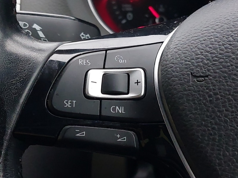 Used Volkswagen Polo 2017 for sale - 76656744: Photo 13