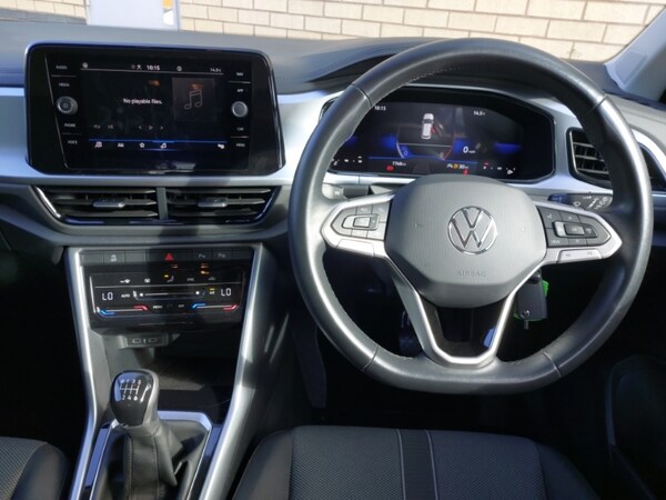 Used Volkswagen T-Roc 2022 for sale - 76116534: Photo 7