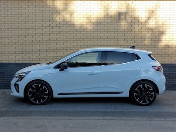 Used Renault Clio 2024 for sale - 78337214: Photo