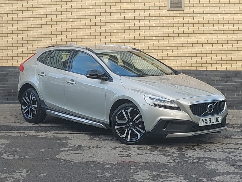 Used Volvo V40 2019 for sale - 76741809: Photo 1