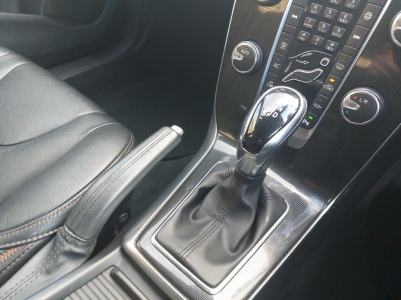 Used Volvo V40 2019 for sale - 76741809: Photo 15