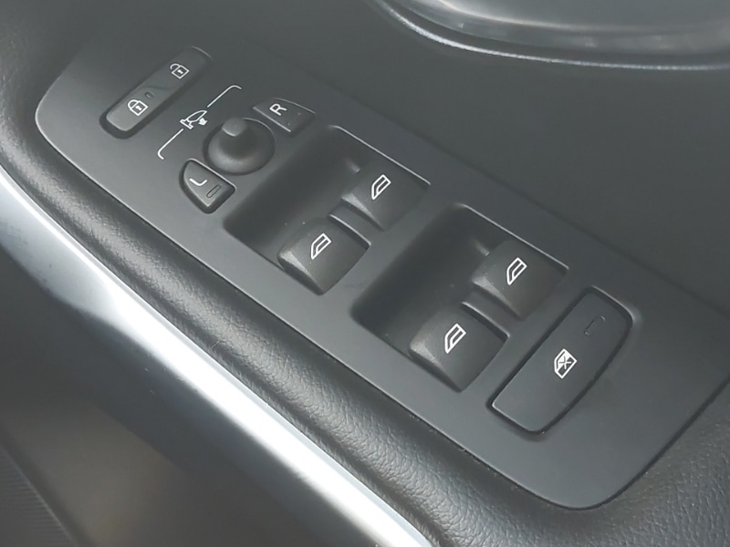 Used Volvo V40 2019 for sale - 76741809: Photo 19