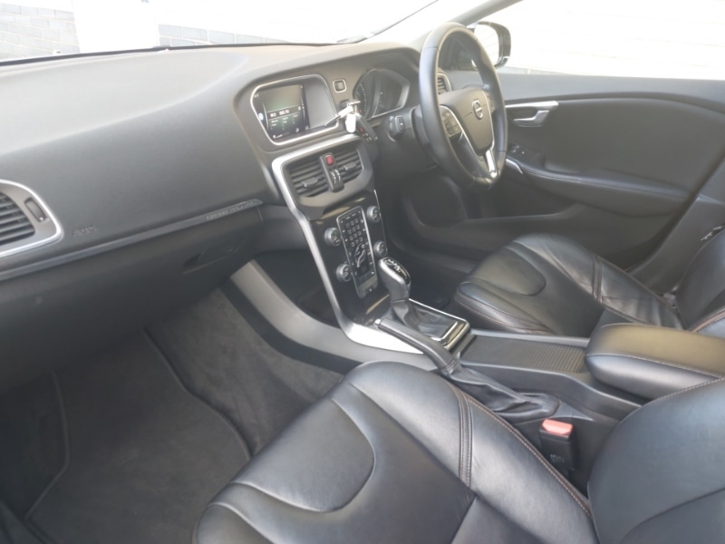 Used Volvo V40 2019 for sale - 76741809: Photo 5