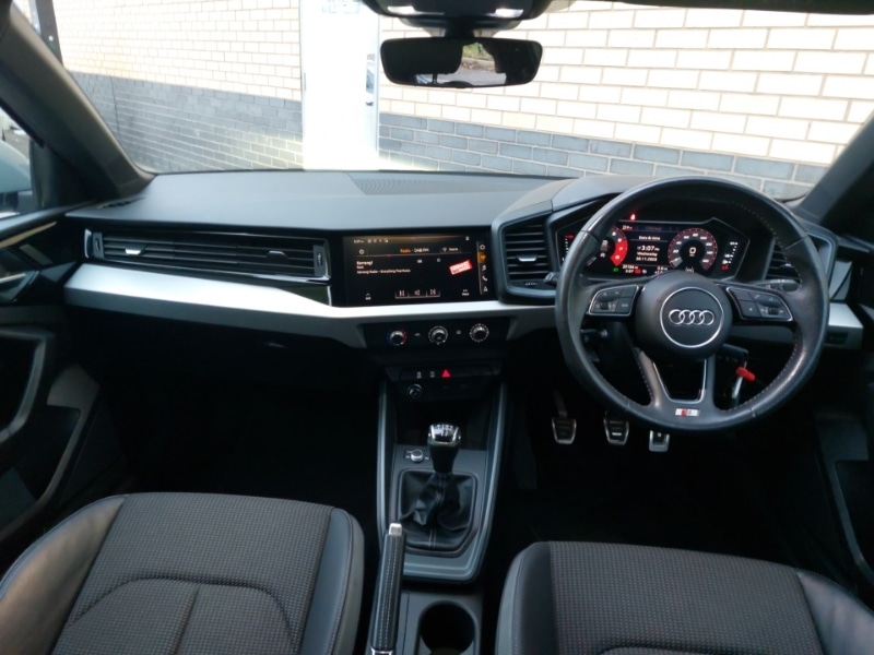 Used Audi A1 2020 for sale - 76713507: Photo 2