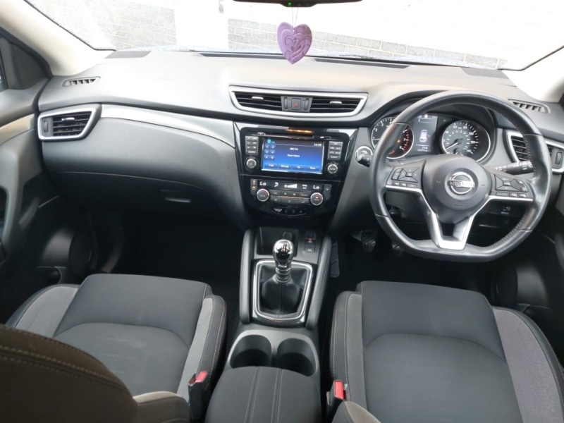 Used Nissan Qashqai 2018 for sale - 77678156: Photo 2