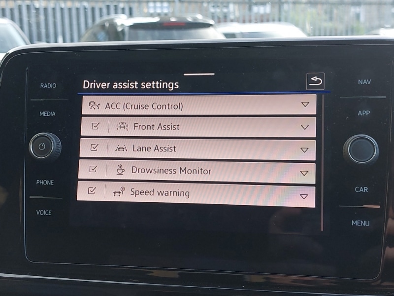 Used Volkswagen T-Roc 2024 for sale - 76408264: Photo 15