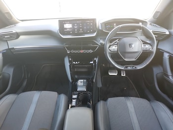 Used Peugeot 2008 2023 for sale - 76358903: Photo