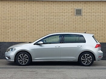 Used Volkswagen Golf 2019 for sale - 78440292: Photo