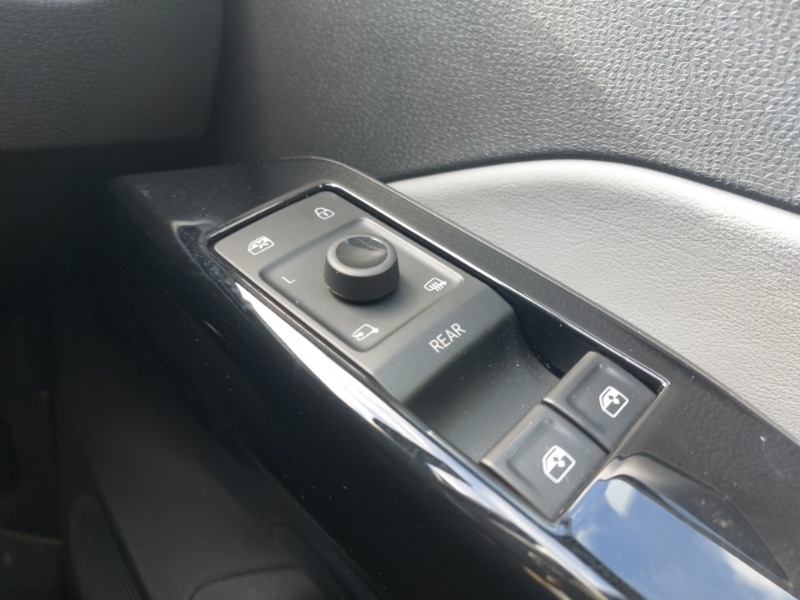 Used Volkswagen ID.3 2023 for sale - 77815800: Photo 13