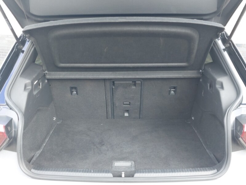 Used Volkswagen ID.3 2023 for sale - 77815800: Photo 8