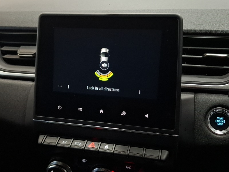 Used Renault Captur 2023 for sale - 77995701: Photo 11