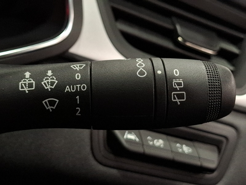 Used Renault Captur 2023 for sale - 77995701: Photo 18